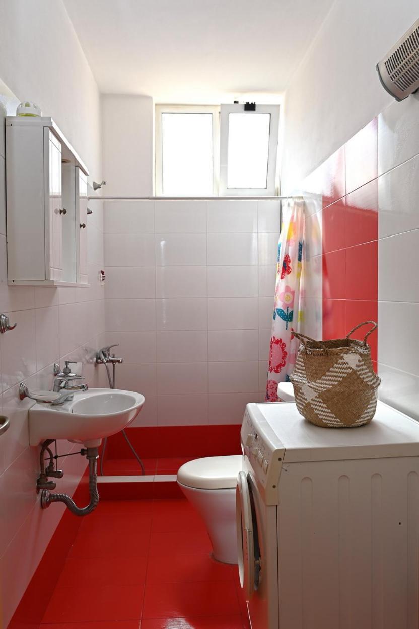 Oasis Lower Ground Floor Apartment アルゴス エクステリア 写真