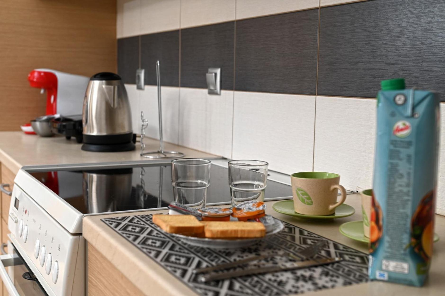 Oasis Lower Ground Floor Apartment アルゴス エクステリア 写真